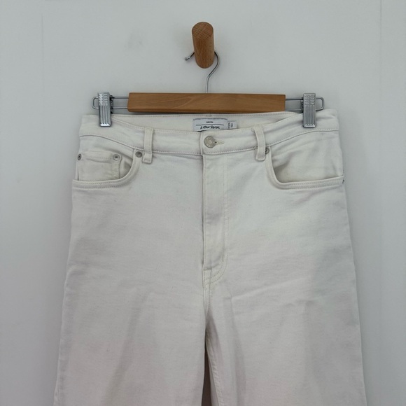 & Other Stories white high waist Treasure wide leg ankle jeans - size 30 - Picture 6 of 11